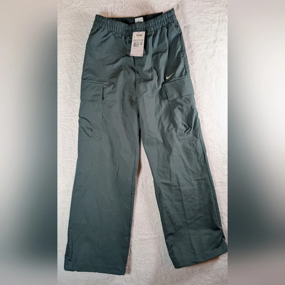 13-Nike Green/Grey Cargo Pants‎ - Picture 2 of 7